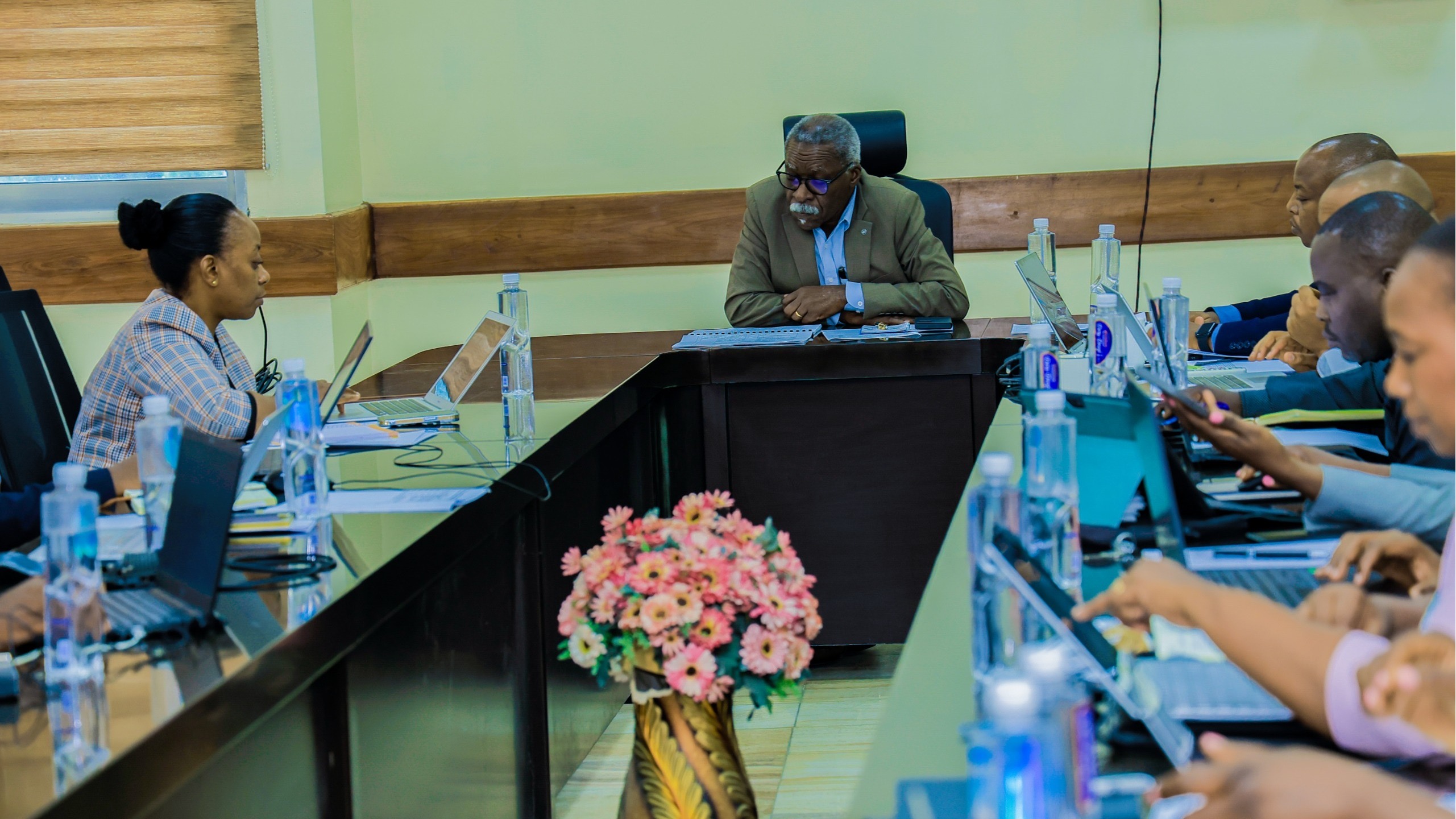 KAMATI YA BAJETI YA WAKALA WA MAJENGO TANZANIA (TBA) YAKAA KIKAO