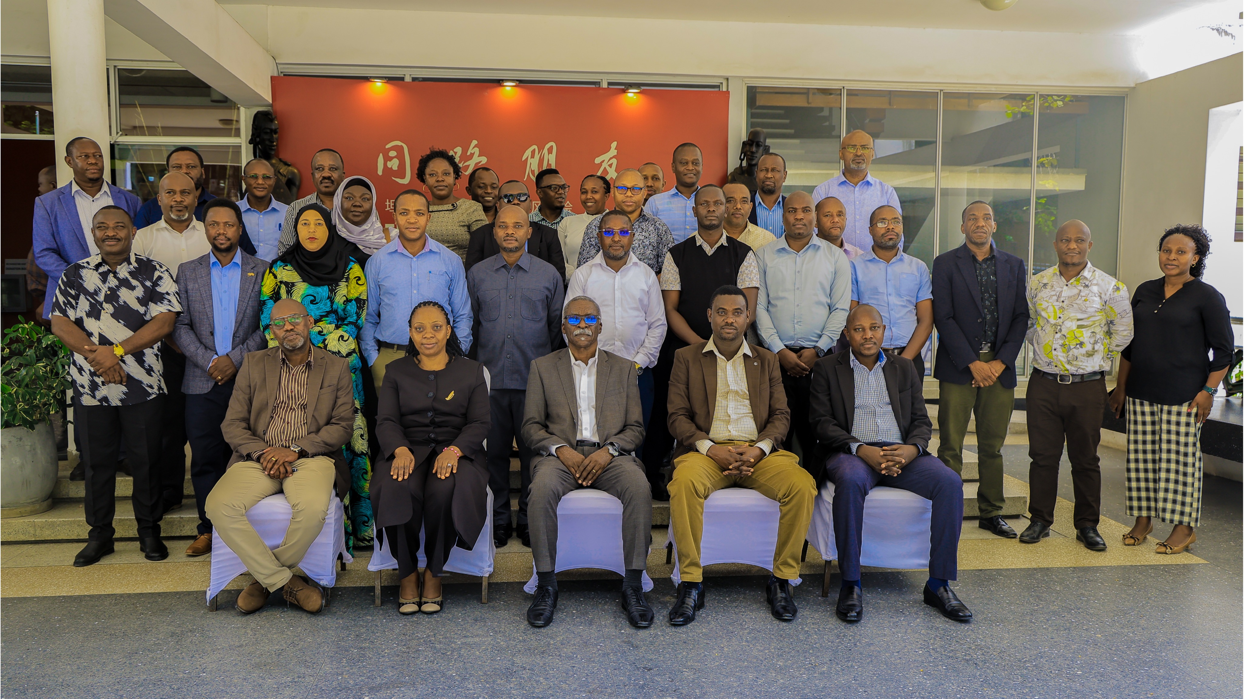 MENEJIMENTI KUU YA TBA YAFANYA KIKAO KUELEKEA BARAZA LA WAFANYAKAZI