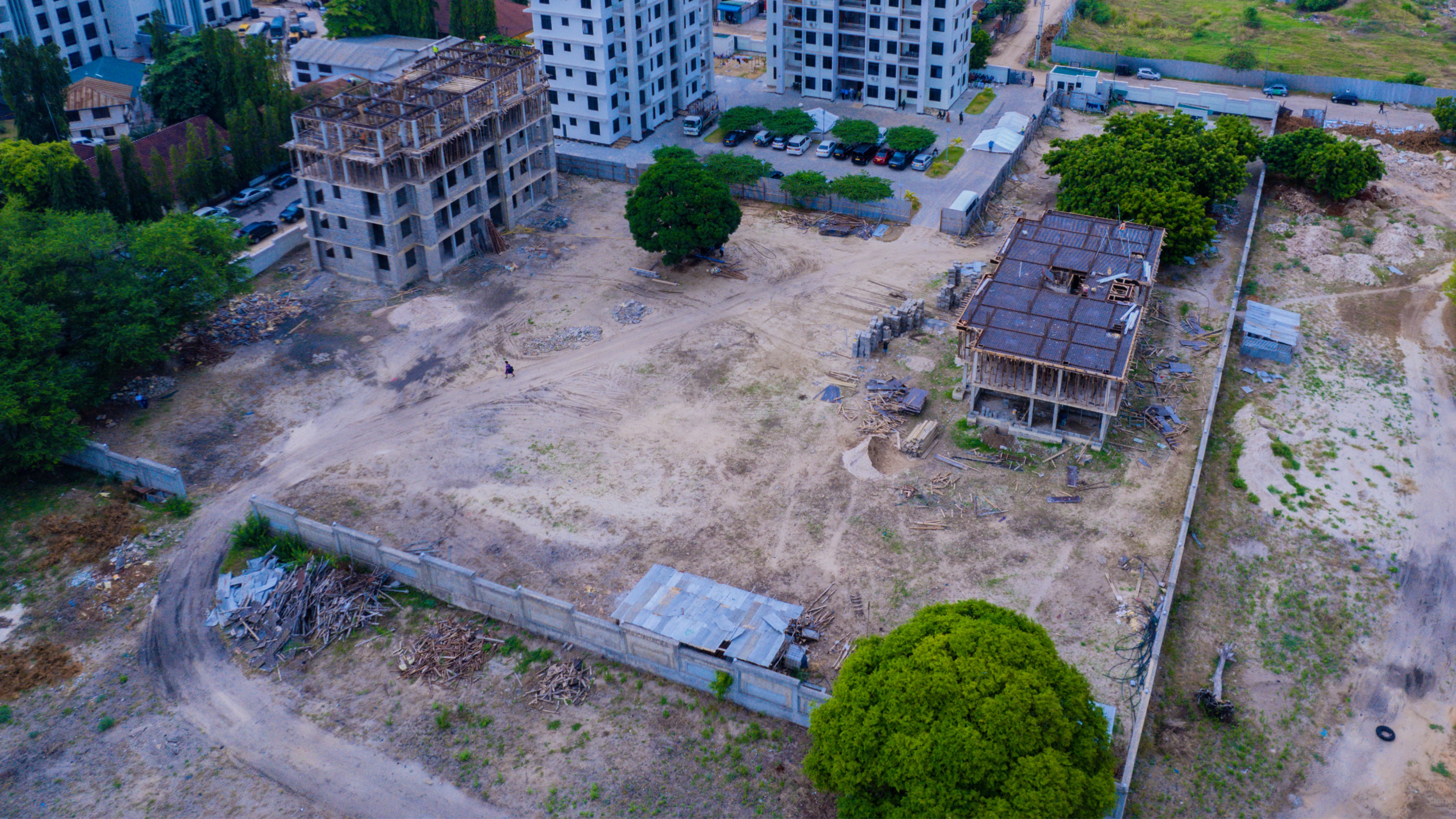 Ujenzi wa Ghorofa la Makazi ya Watumishi wa Umma Magomeni Quater Phrase II (Block C & D) Kinondoni Dar es Salaam.
